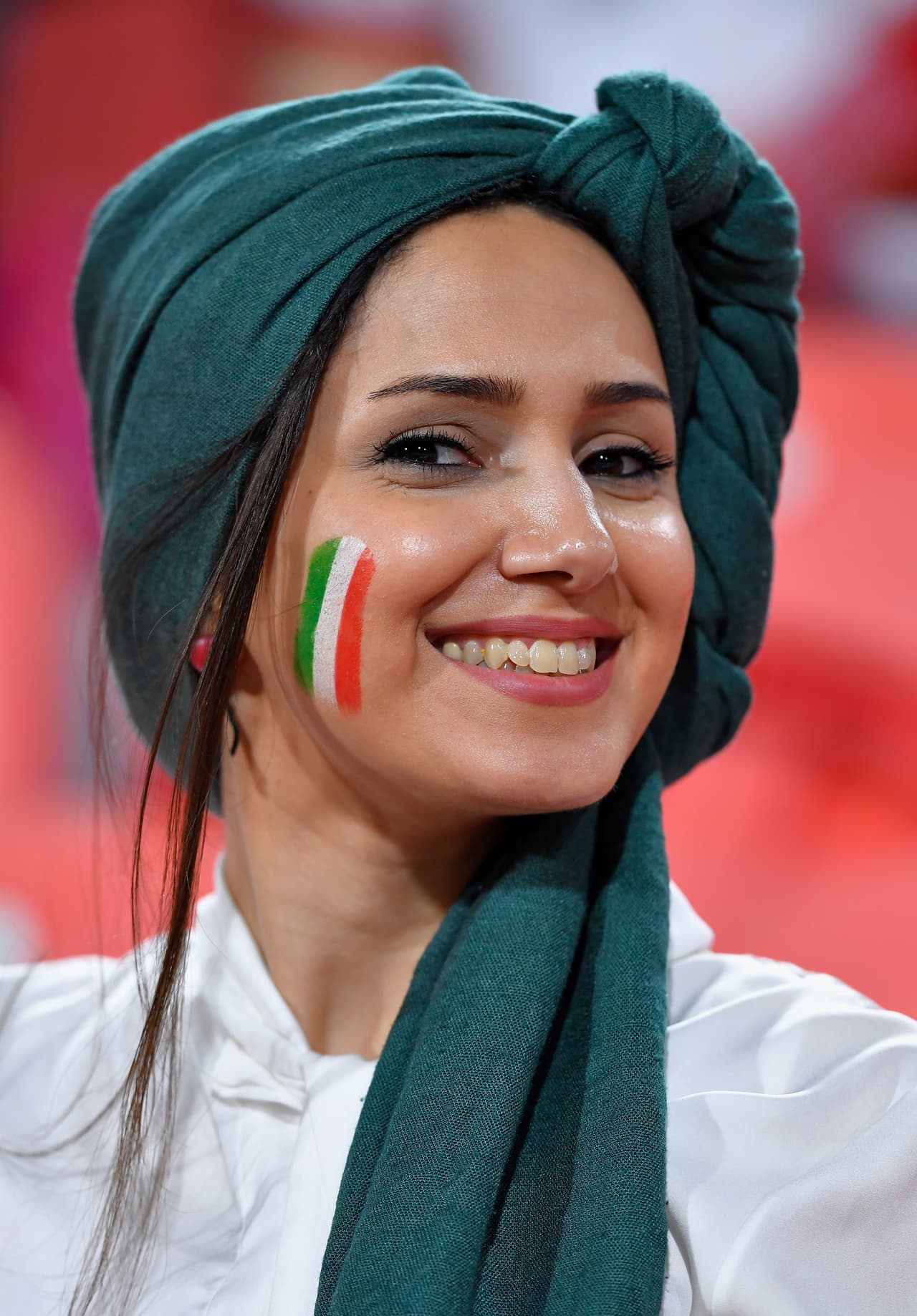 Los hinchas le dan un color a la fiesta de la Copa de Naciones Asiáticas que vive la intensidad en Cuartos de Final con los duelos de Irán que venció a China (foto) y de Japón que derrotó a Vietnam.