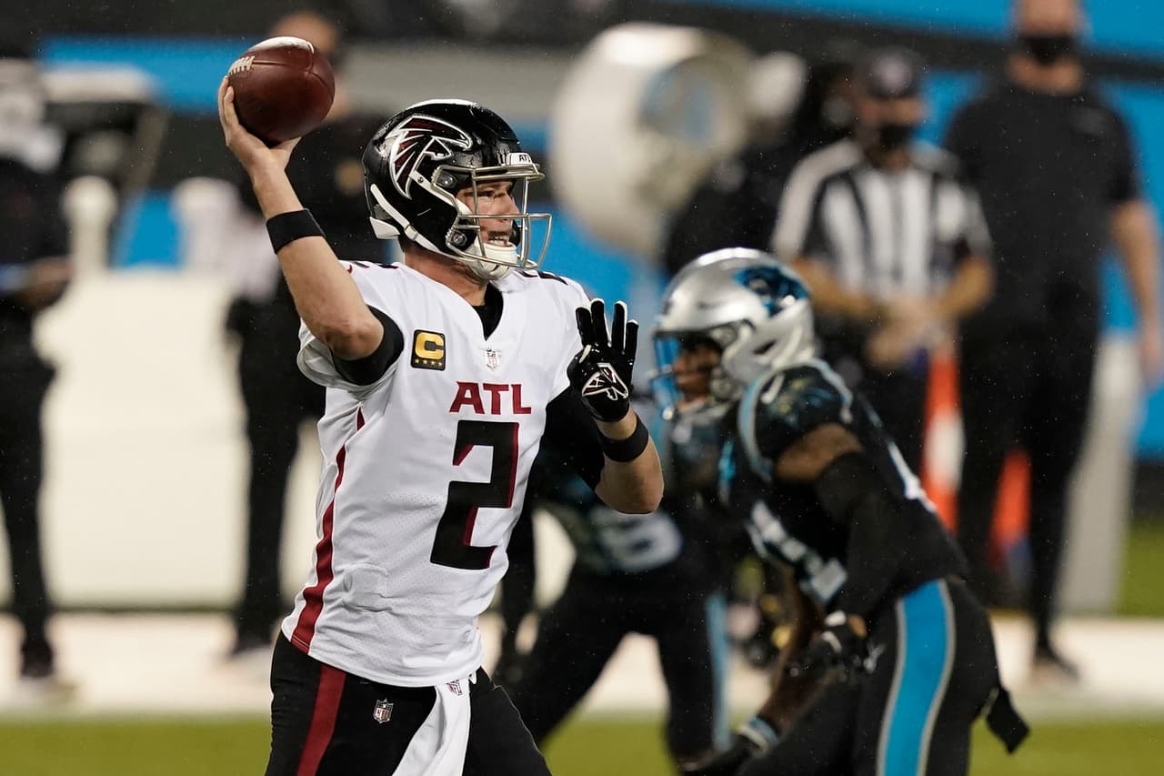 Atlanta consigue despertar un poco la defensa y consiguen la victoria 25-17 sobre las Carolina Panthers en el Thursday Night.