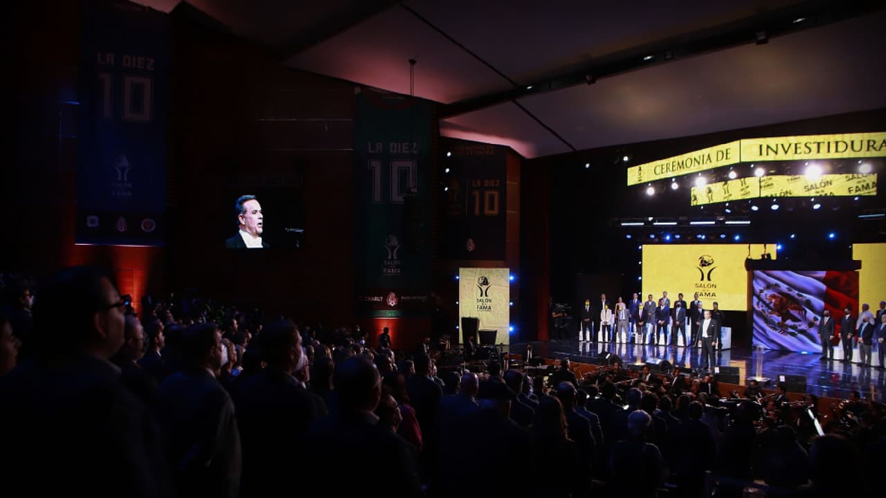 Celebran la décima investidura del Salón de la Fama en Pachuca