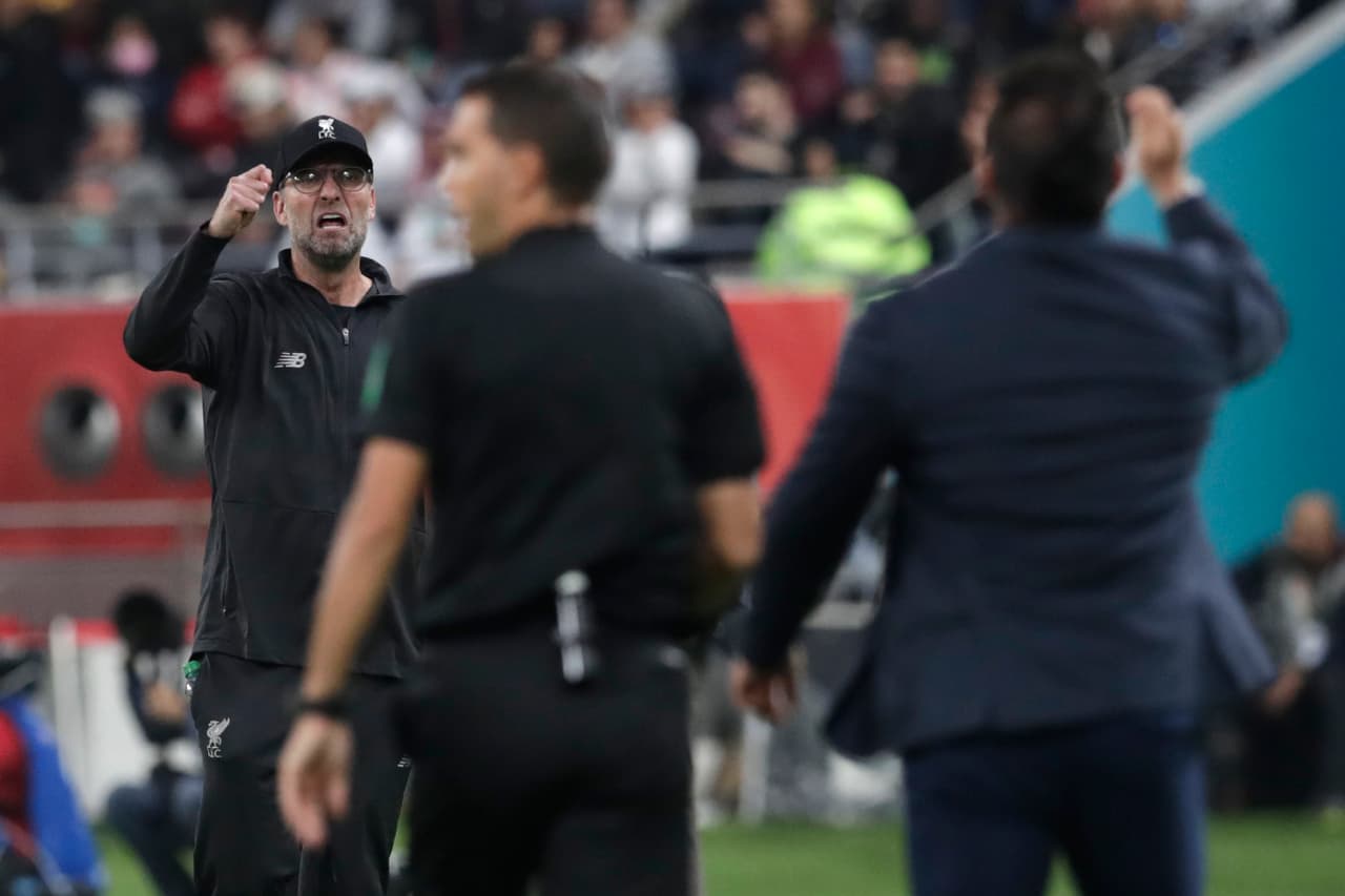 El ‘Turco’ se calentó y ahí vino el cruce de palabras con los ánimos encendidos entre ambas áreas técnicas.
