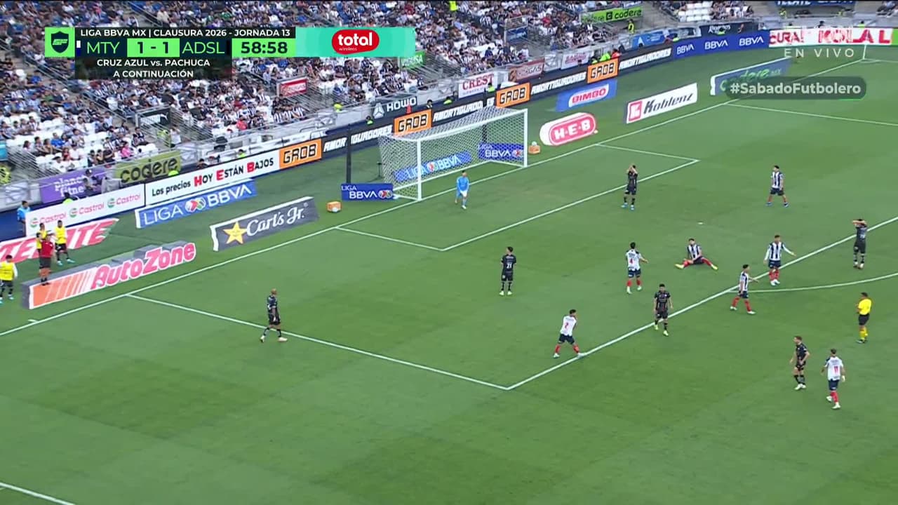 ¡TIRO ATAJADO! disparo por Jesús Medina.