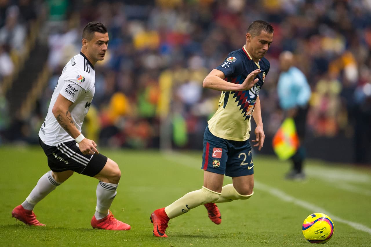 Un jugador que domina la posicón es Paul Aguilar, pero jamás ha sido considerado por el timponel colombiano.