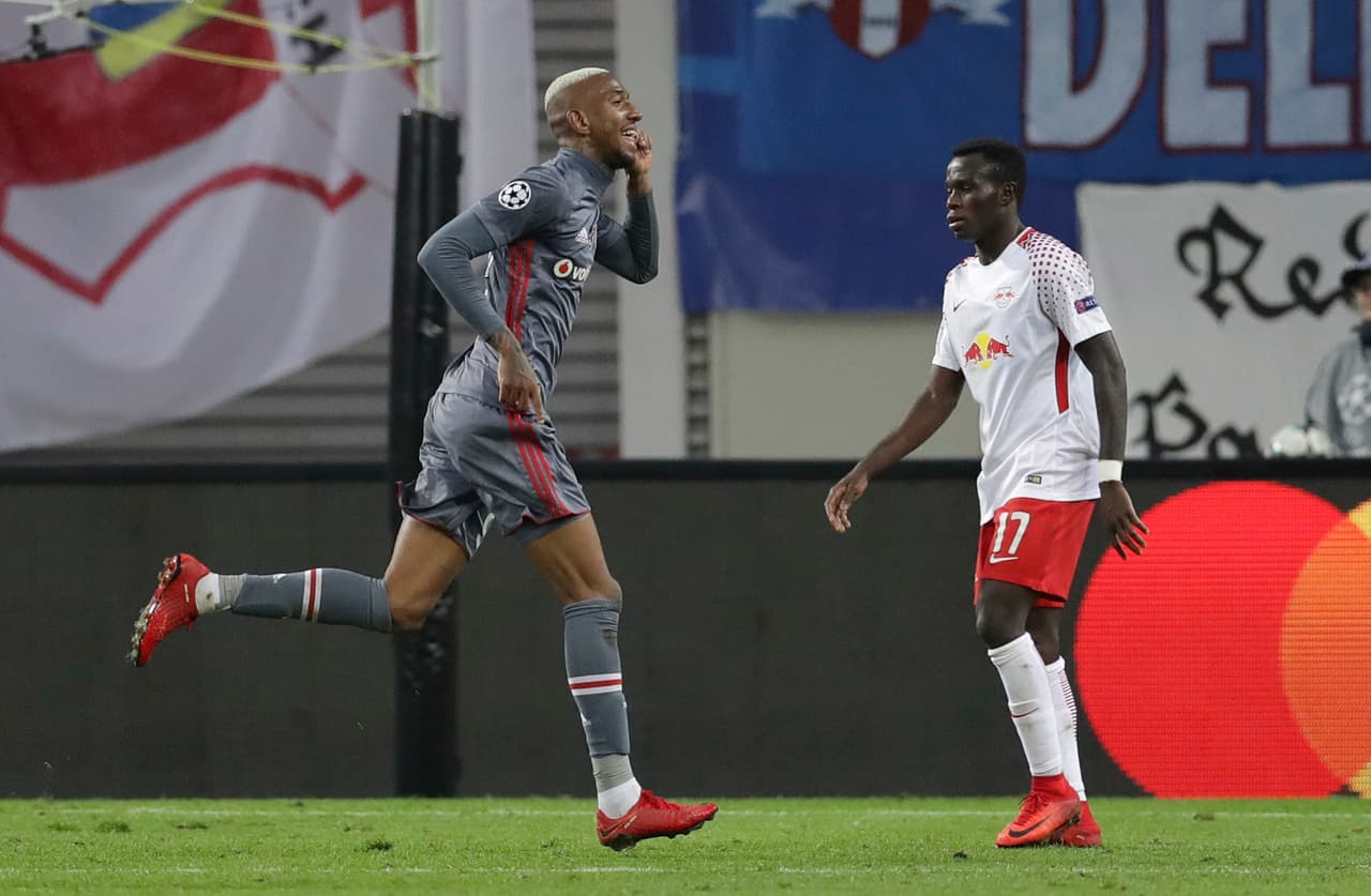 Besiktas apoyó la tarea de Porto a octavos de final al vencer de visitante 1-2 a Leipzig en Alemania y terminó con 14 puntos en el grupo G.