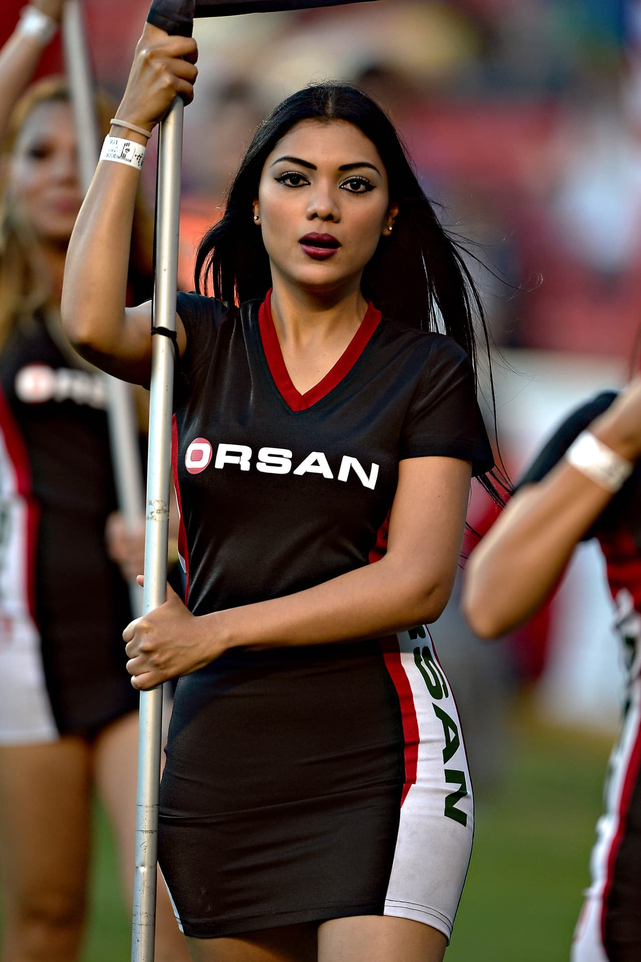 La belleza de las porristas en la fecha 4