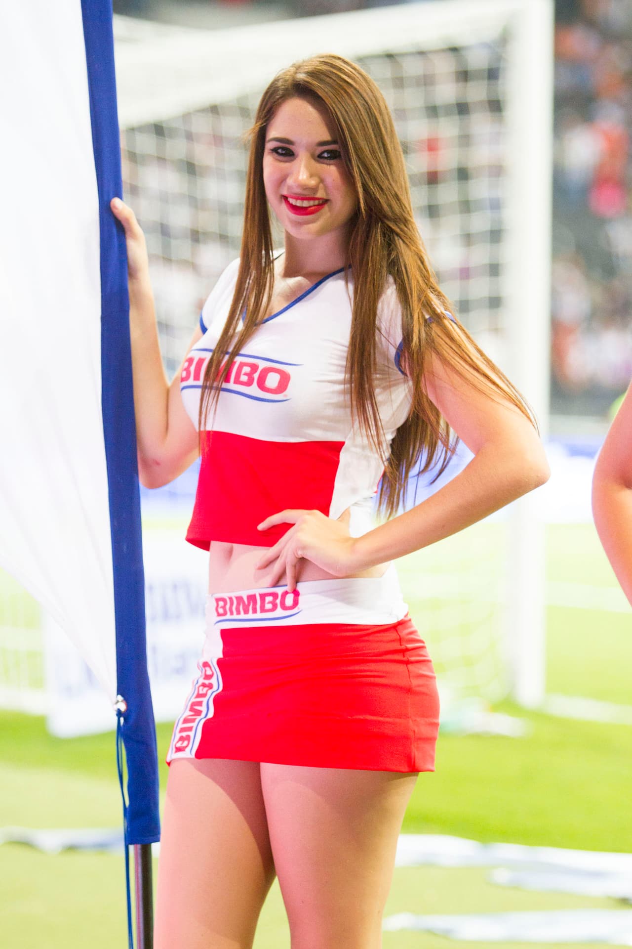 La belleza de las porristas en la fecha 4