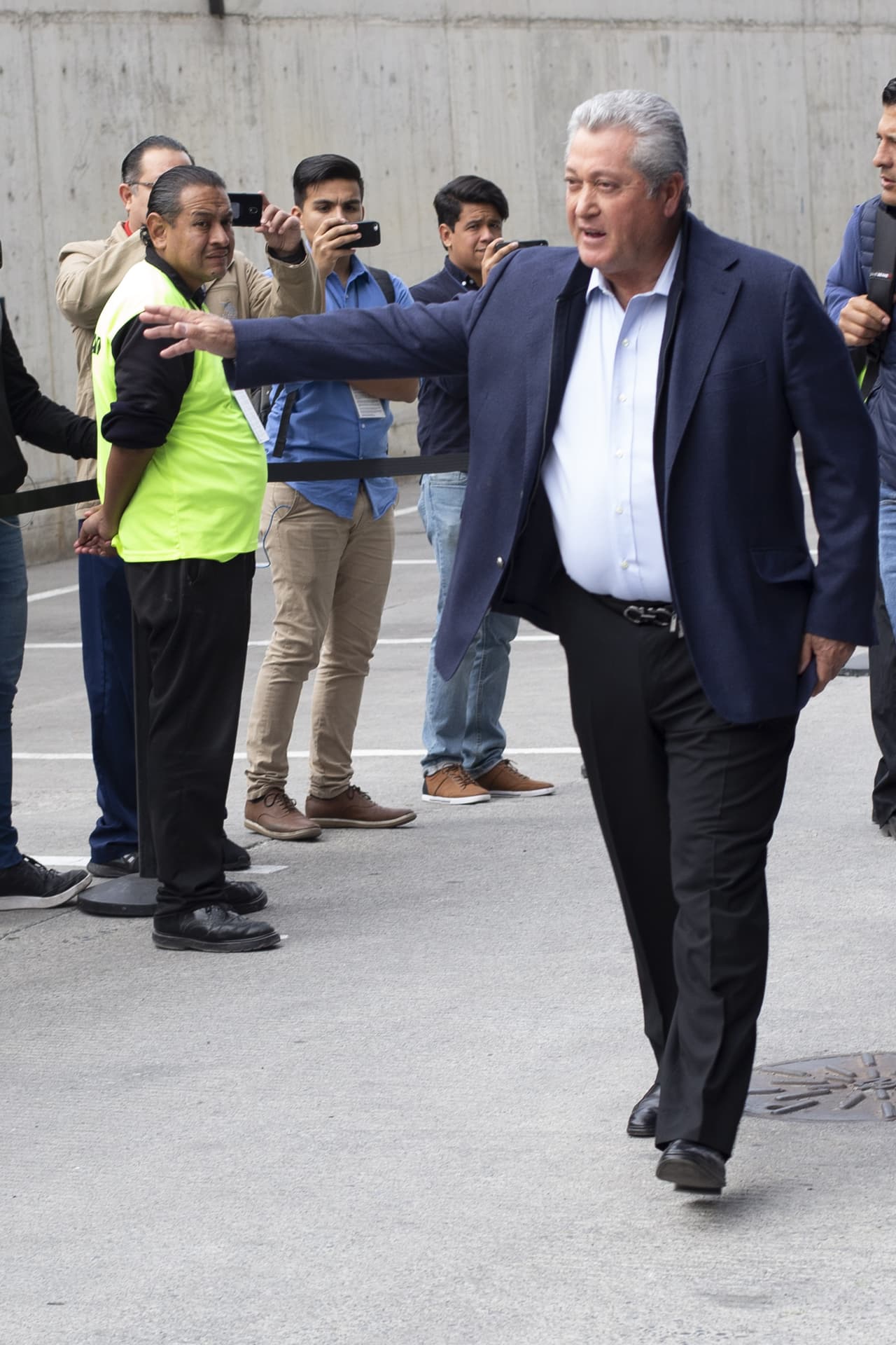 Captan a Víctor Manuel Vucetich arribando a Guadalajara