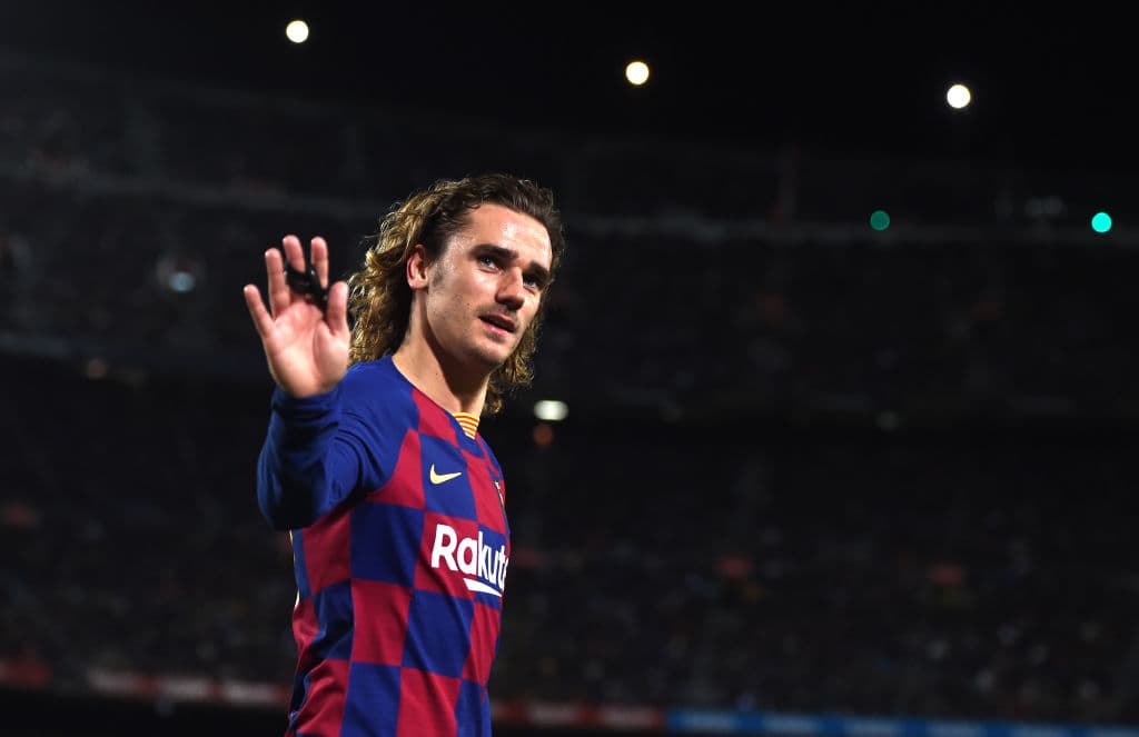 Griezmann se luce y le cumple sueño a pequeño admirador