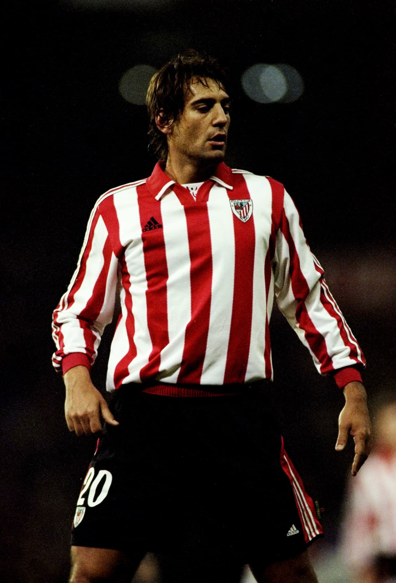 Aduriz desciende de una dinastía de goleadores vascos que incluye al legendario Telmo Zarra y al killer Ismael Urzaiz.