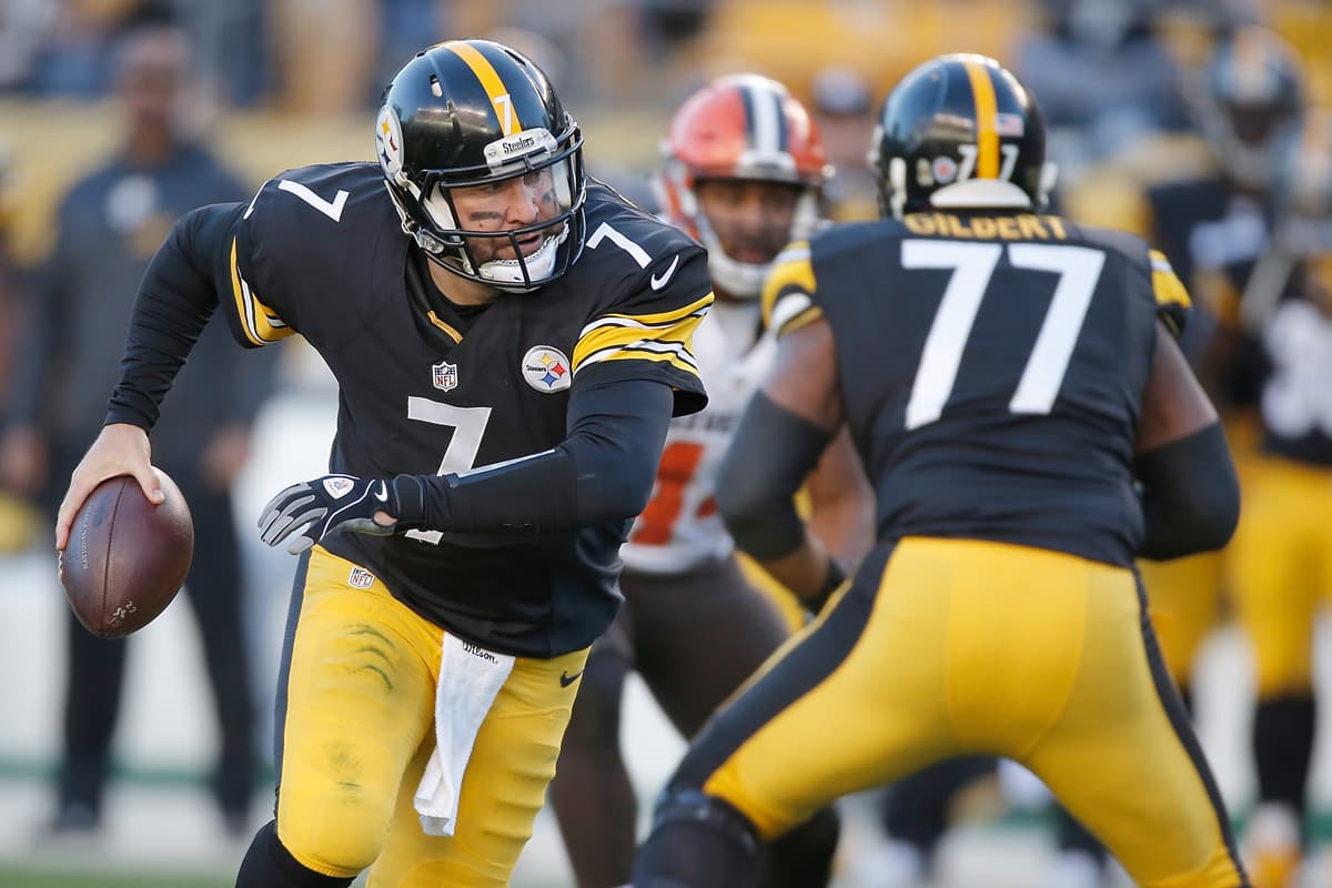 El 'Big Ben' tuvo que salir temprano de la banca de los Steelers sólo para propinarle a los Browns una derrota de 30-9.