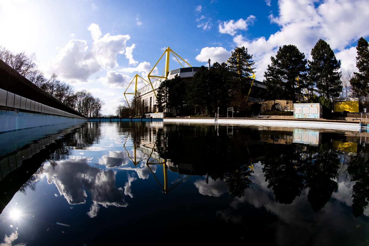 El Borussia Dortmund, anunció el pasado viernes que proporcionará la tribuna norte del estadio de fútbol más grande de Alemania para pruebas de coronavirus y atención de pacientes de COVID-19.