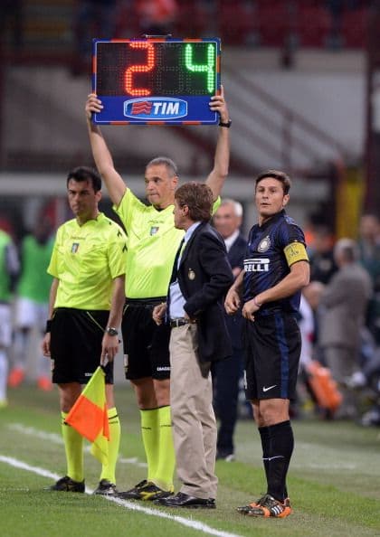 El zaguero entró al terreno de juego en el minuto 52.