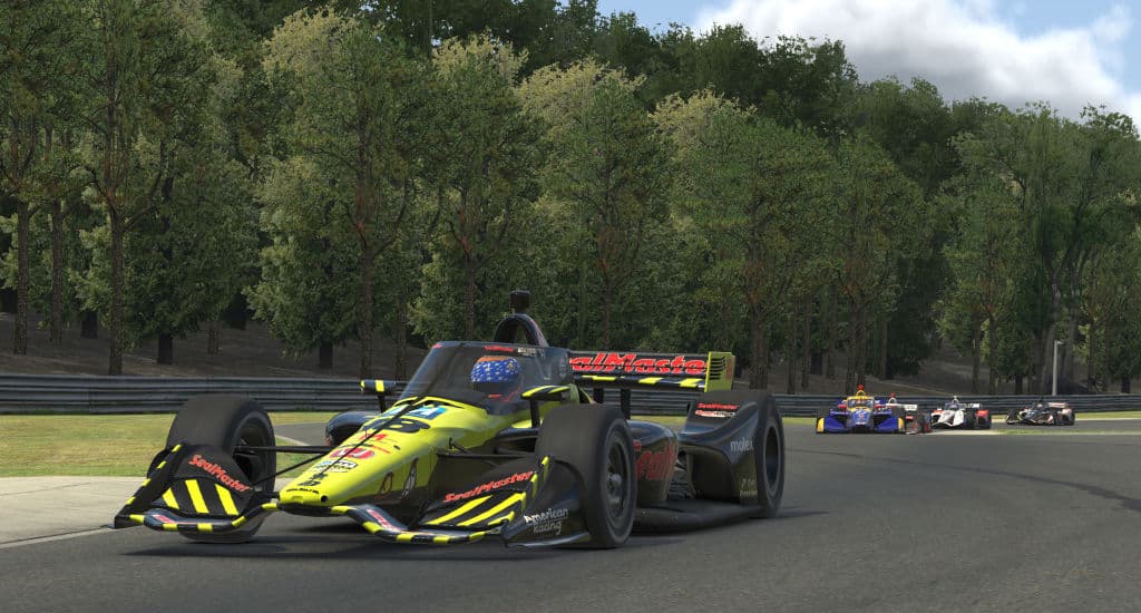 El 'aero screen' ya se ve en las carreras virtuales como un anticipo para cuando vuelvan a la pista.