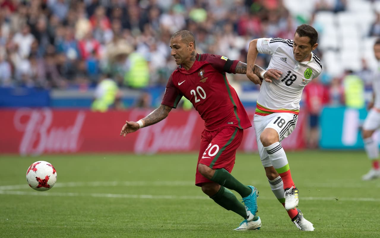 Action photo during the match Portugal vs Mexico, Group A matches the FIFA Confederations Cup Russia 2017 at Kazan Stadium, Russia. Foto de accion durante el partido Portugal vs Mexico, COrrespondiente al Grupo A la Copa FIFA Confederaciones Rusia 2017 en el Estadio de Kazan, Rusia, en la foto: (i-d) Ricardo Quaresma de Portugal y ANdres Guardado de Mexico 18/06/2017/MEXSPORT/David Leah
