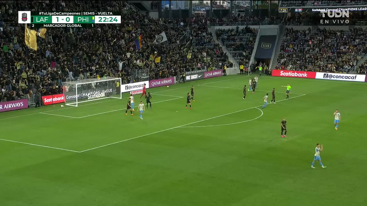 ¡TIRO ATAJADO! disparo por Dániel Gazdag.