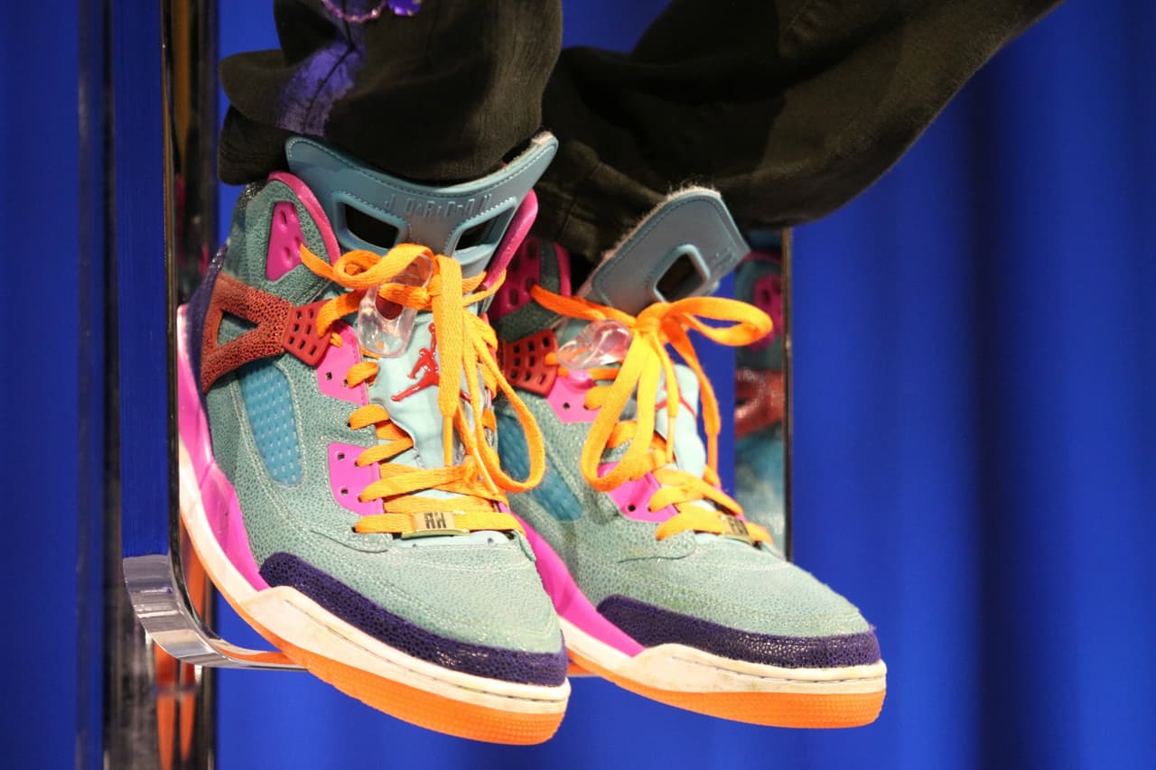 La banda británica, liderada por Chris Martin, hicieron su presentación en conferencia de prensa para dar algunos detalles de su presentación del medio tiempo en el Super Bowl 50. Checa las imágenes.