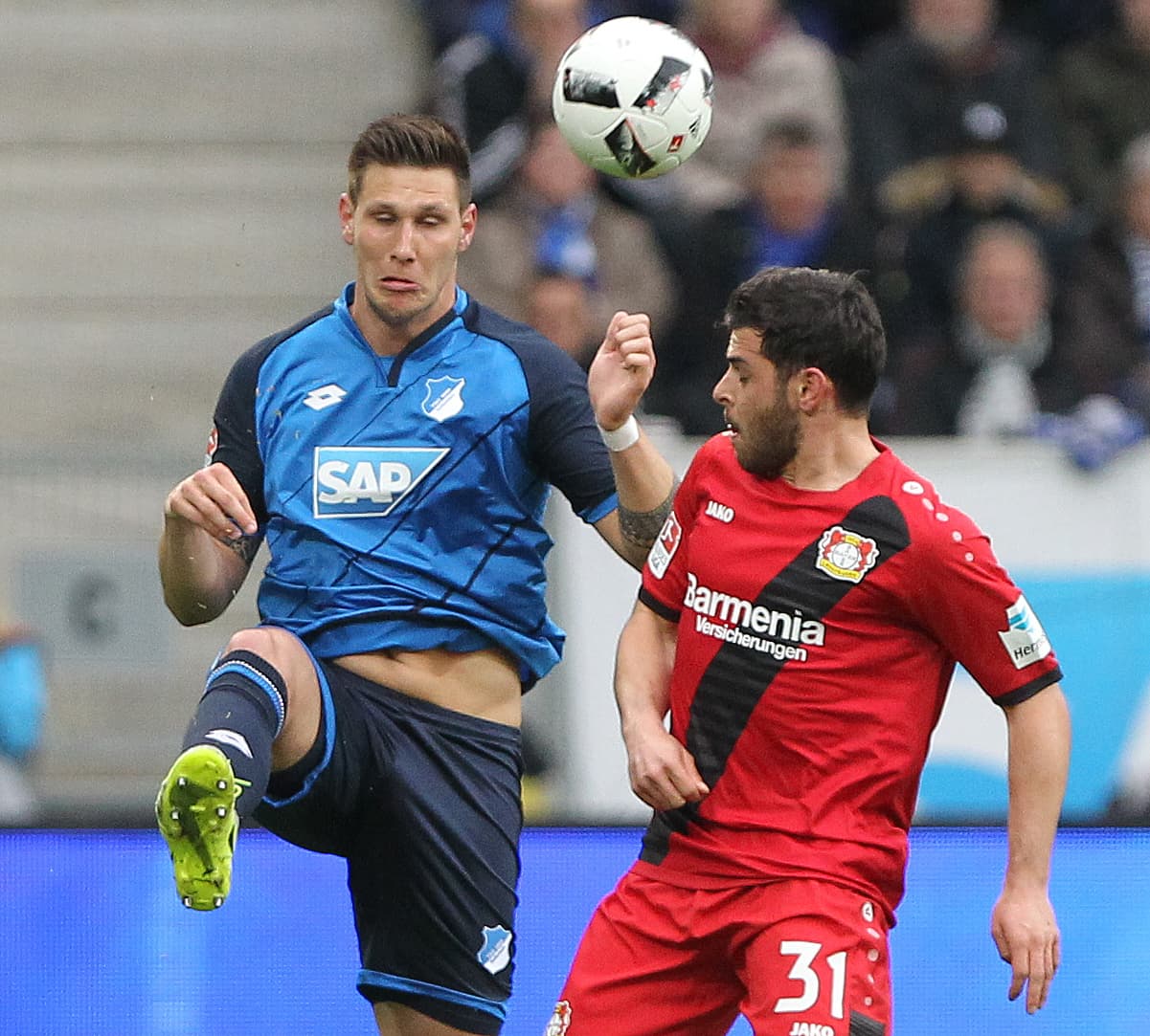 Sin embargo, en el partido no existió un dominador claro y fue un encuentro muy disputado.