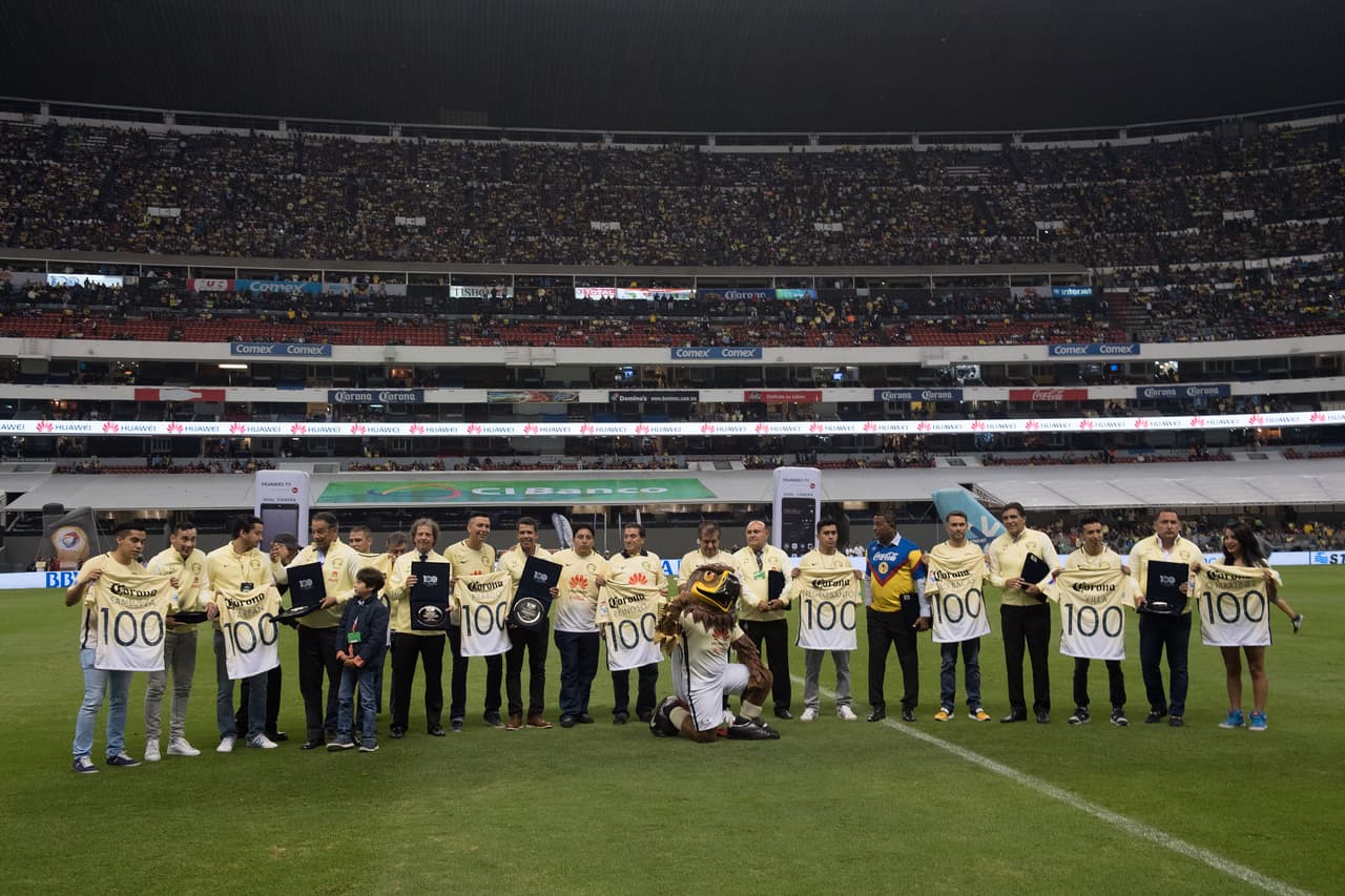 ASISTENCIA: La asistencia de la fecha nueve del Apertura 2016 fue de 252,249 aficionados en los diferentes estadios del fútbol mexicano, siendo el estadio Azteca el que tuvo la mejor entrada con 42,981 seguidores en sus tribunas para el duelo entre América y León.