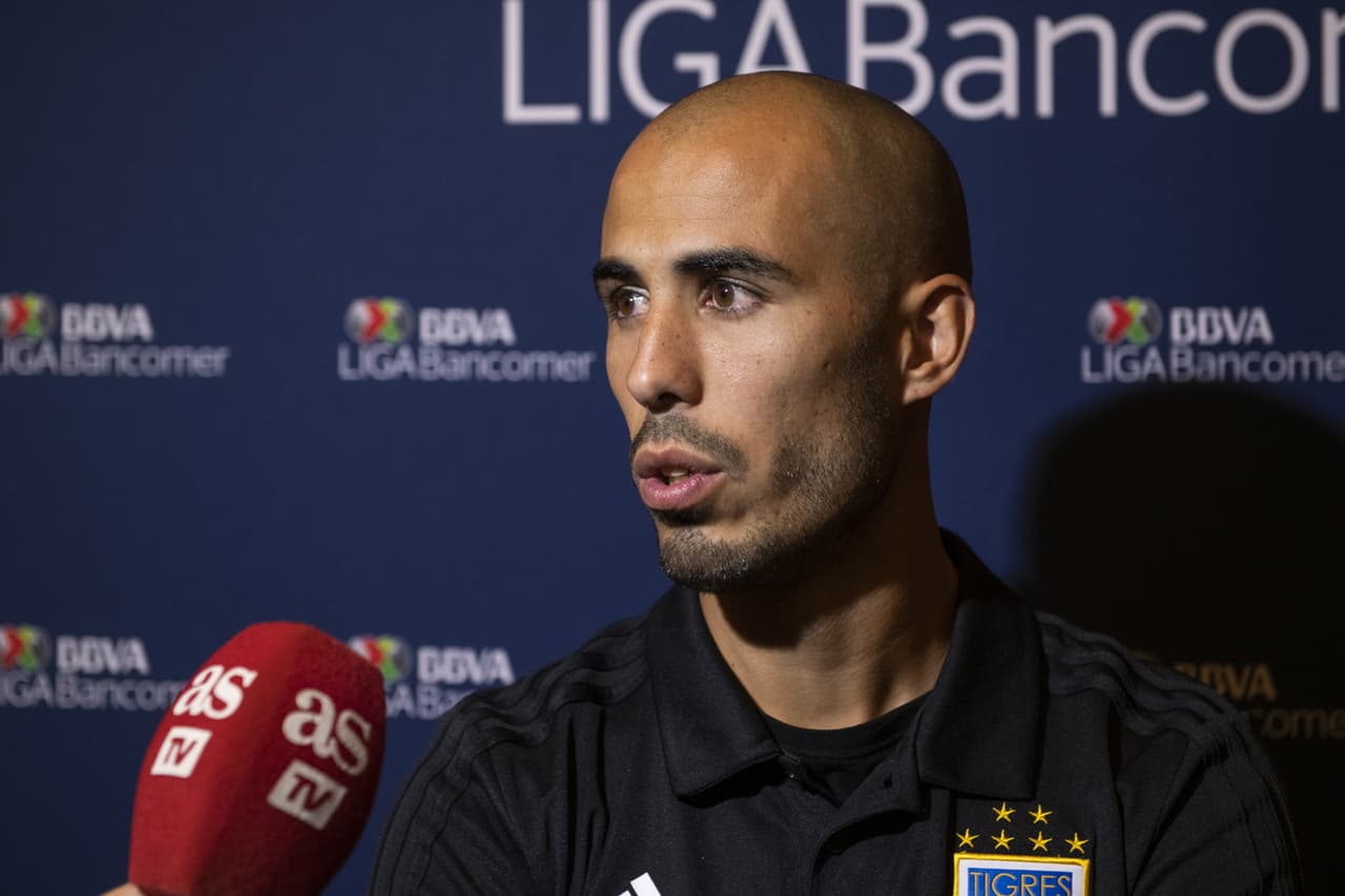 Estas son las mejores imágenes del Día de Medios que sostuvieron Ricardo 'Tuca' Ferretti, entrenador de Tigres, Ignacio Ambriz, técnico del Léon, y algunos de sus futbolistas como Carlos Salcedo, Guido Pizarro, Eduardo Vargas, Luis Montes, Ángel Mena o Fernando Navarro, entre otros, un día antes del Juego de Ida de la Final del Clausura 2019 de la Liga MX, que se efectuará en Monterrey.