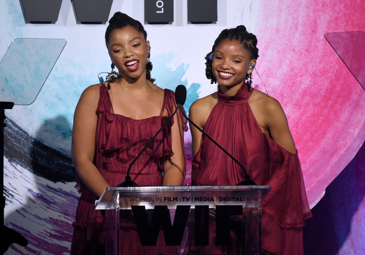 El fascinante dueto de R&B, Chloe x Halle, recibirán el Rising Star Award.