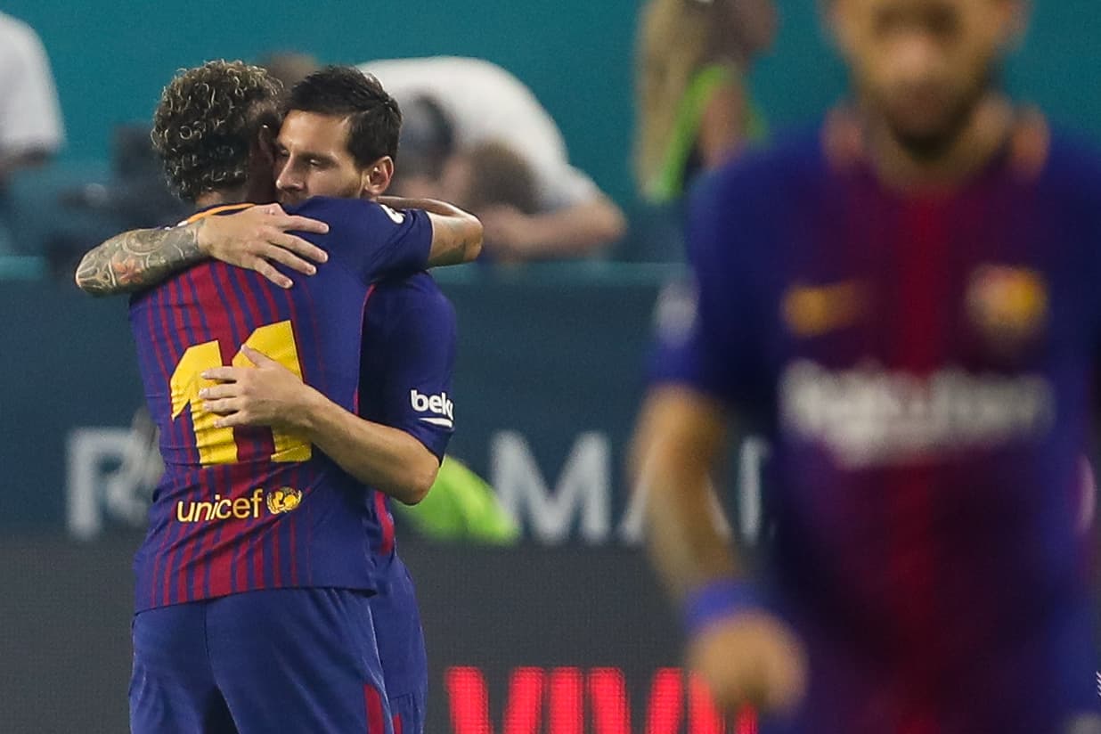 A pesar de ser un referente mediático, la relación de Neymar con el fútbol es muy estrecha y las grandes figuras los respetan por su talento.