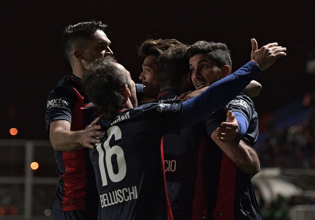 San Lorenzo goleó 4-1 a Banfield