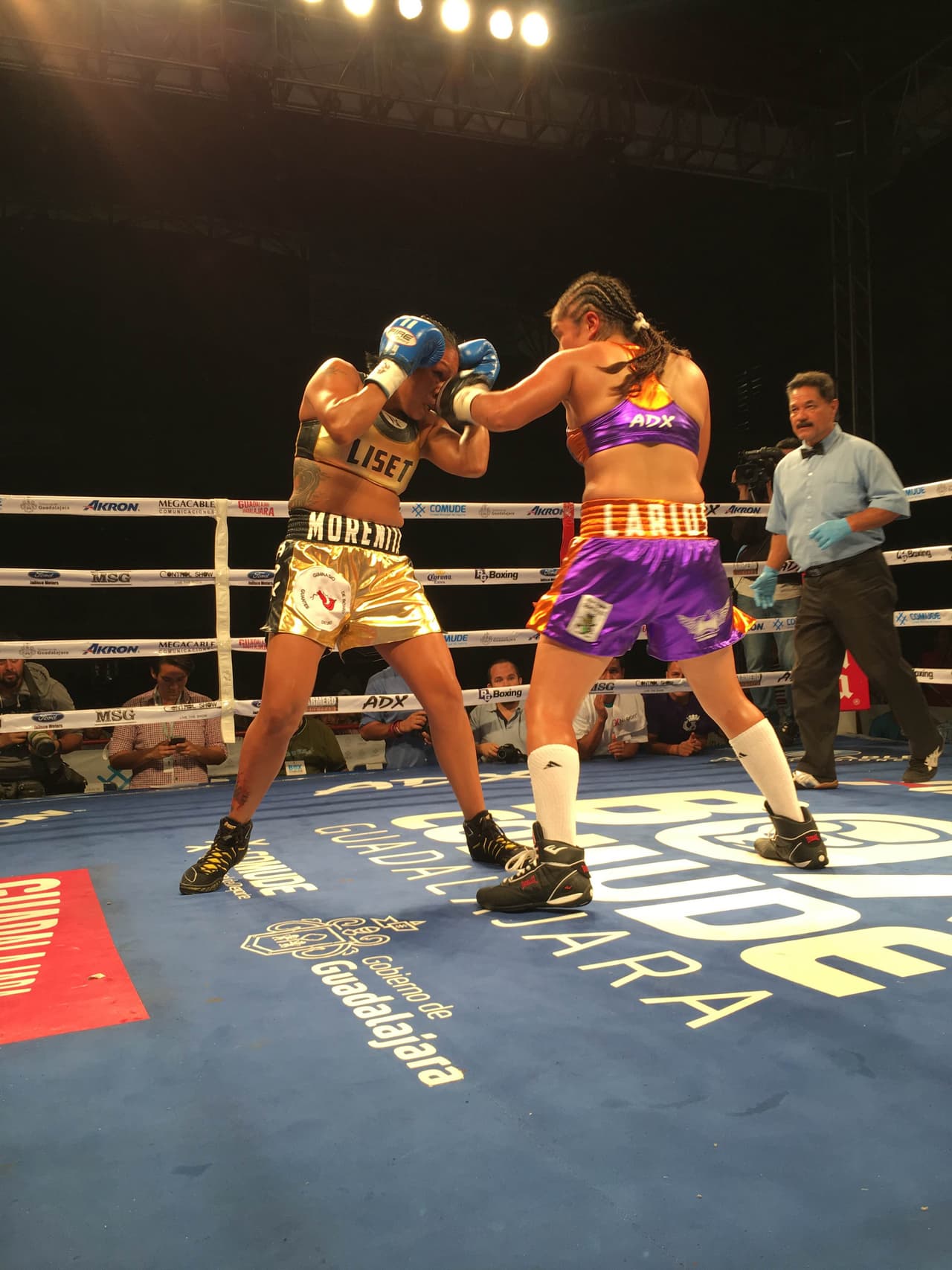 Yareli 'Chololita' Larios derrotó a 'Morenita' Ruiz