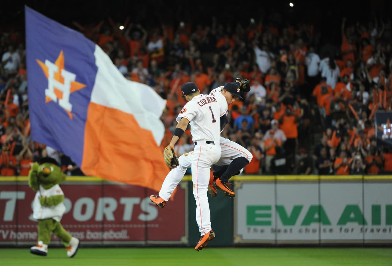 Los Astros podrían definir este lunes, si se imponen en el cuarto juego.