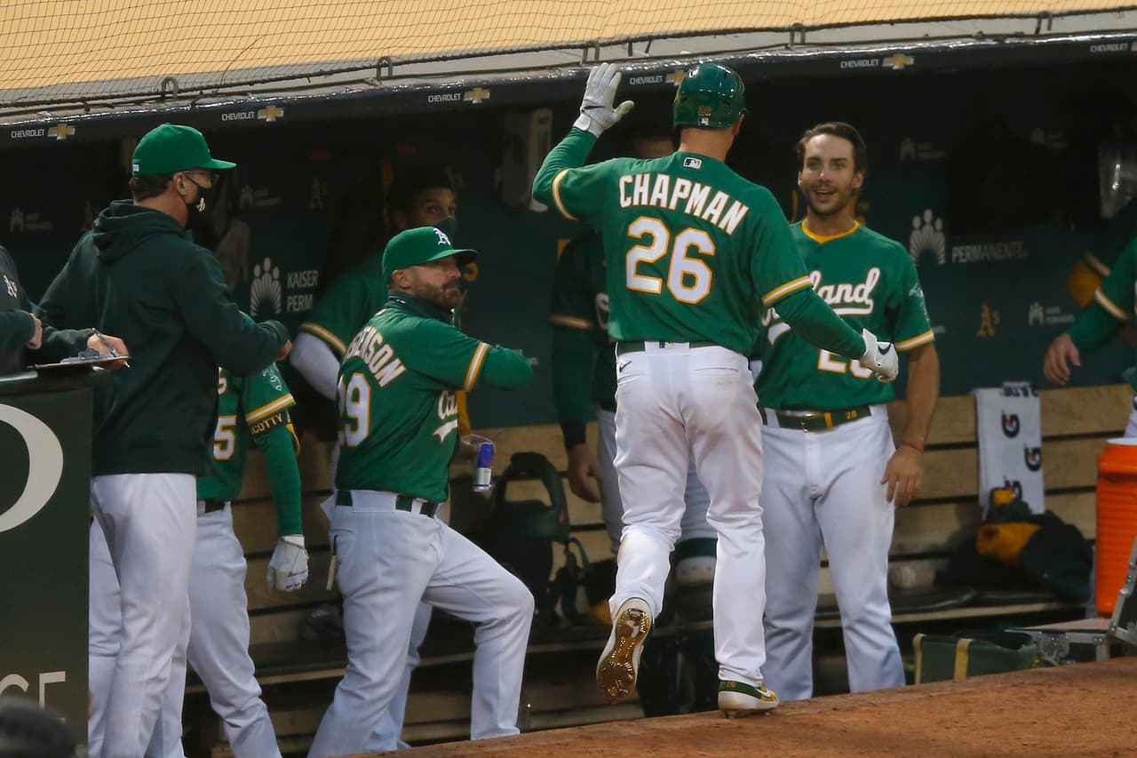 Coach de los Oakland Athletics se disculpa por 'saludo nazi'