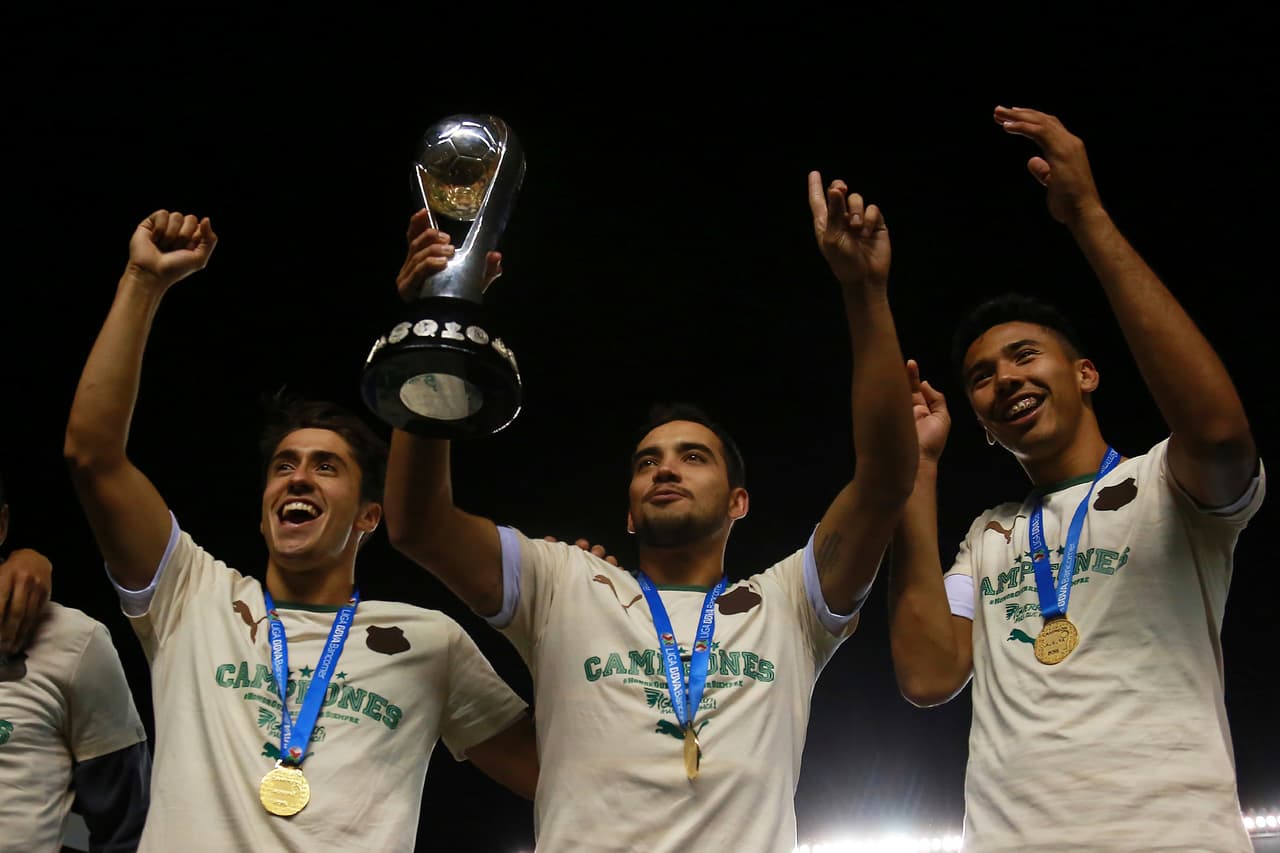 Adrían Aldrete.- CALIFICACIÓN 6: El lateral no tuvo un buen partido, ya que Querétaro aprovechó los espacios que dejaba el defensor por el costado izquierdo.