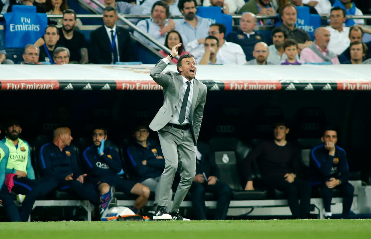 A pesar de hacer substituciones, Luis Enrique permaneció fiel al 4-3-3.