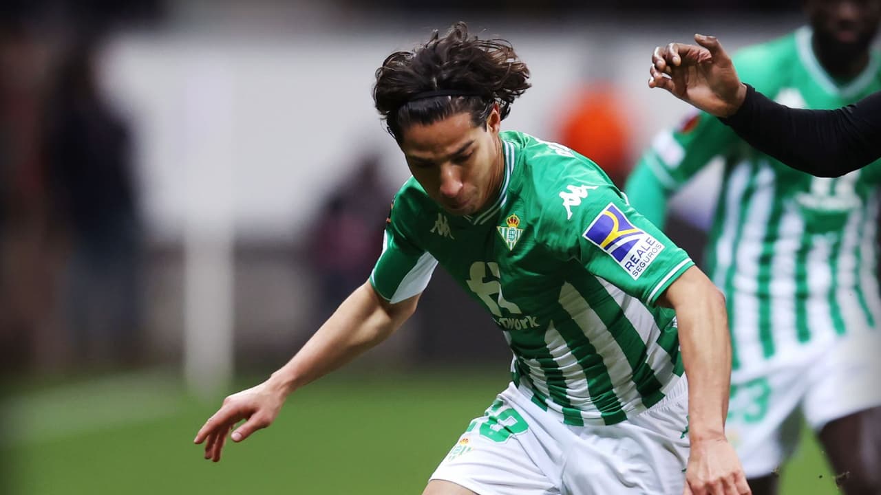 ¡Blindado! Betis renovará a Diego Lainez hasta el 2025