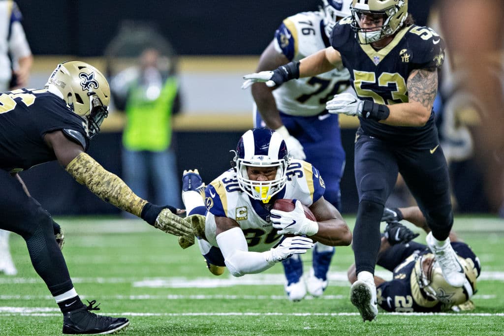 En toda la historia entre Saints y Rams apenas se registra un enfrentamiento entre ambos en la Postemporada. Esta es apenas su segunda cita.
