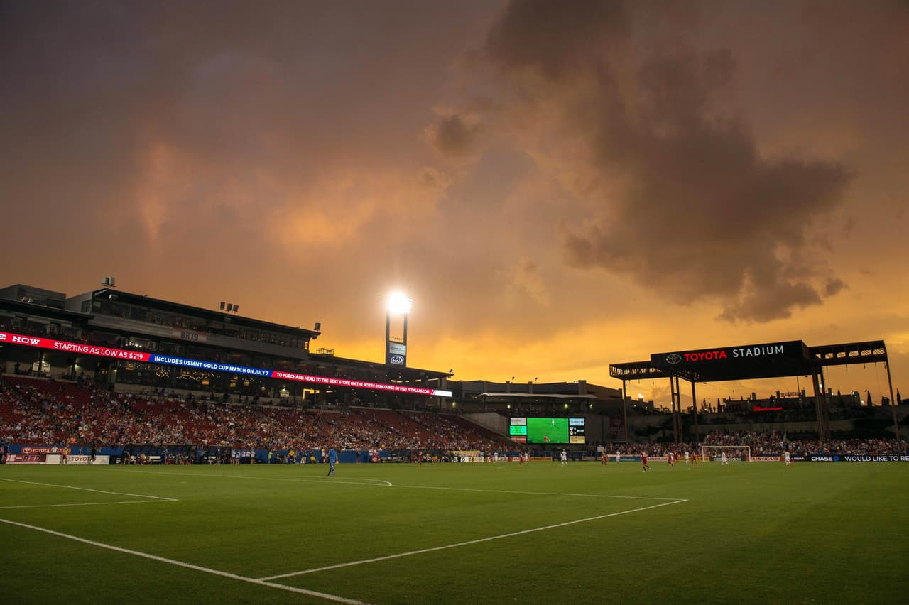 TOYOTA STADIUM (Frisco, Texas). Casa del FC Dallas. Abrió sus puertas el 6 de agosto del 2005. Tiene capacidad para 20,470 aficionados.