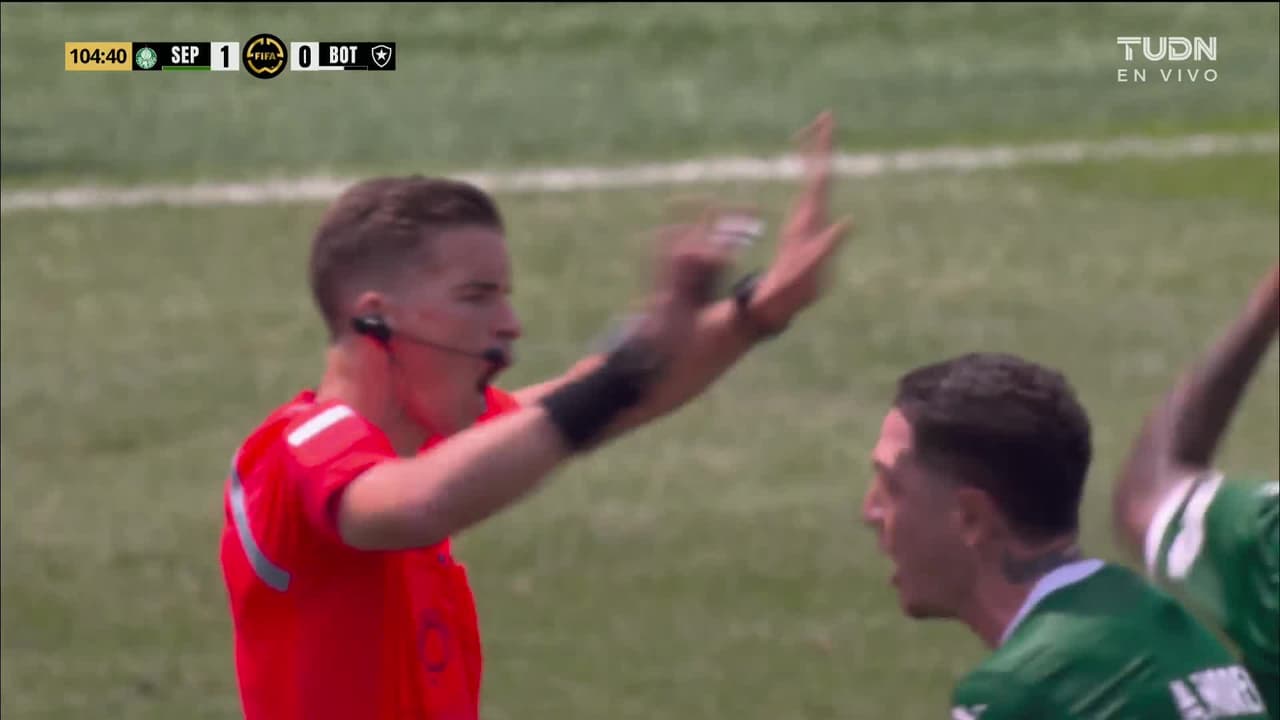 ¿Mano? ¡El árbitro dice juegueeee!