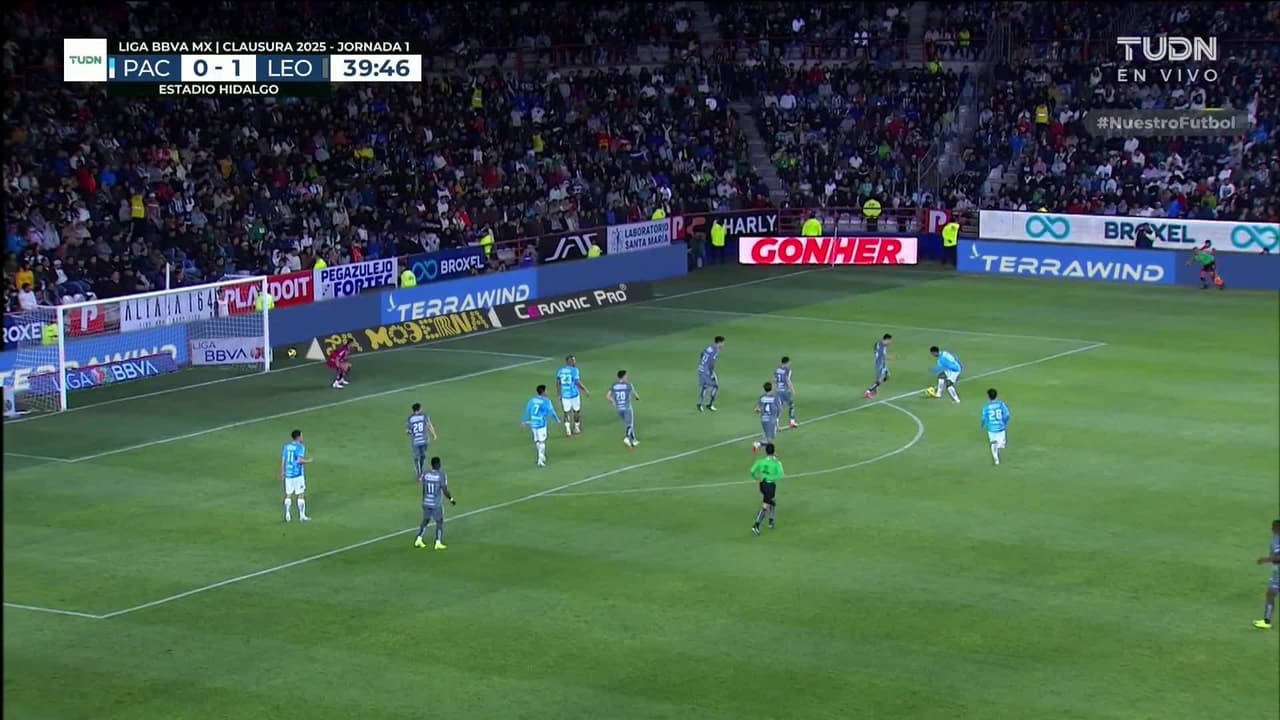 ¡TIRO ATAJADO! disparo por John Kennedy.