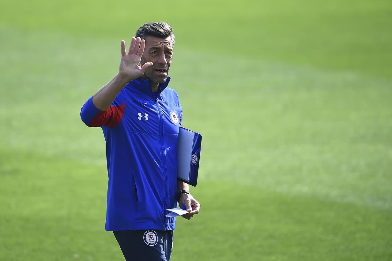 Cruz Azul, que fue líder en 12 de las 17 jornadas, ha hecho público su deseo de que la final sea con América, segundo en la clasificación y con el que empató sin goles en la temporada actual.