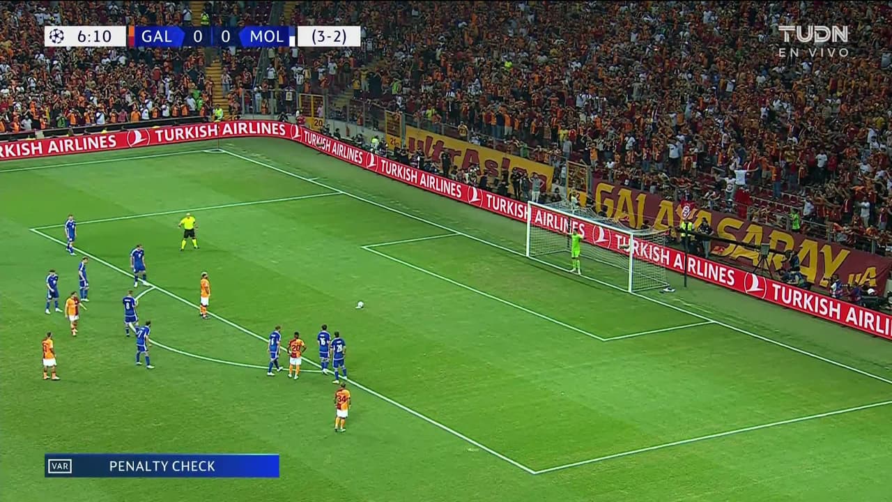 ¡Gol del Galatasaray! Icardi pone el 1-0 y apuntan a grupos de Champions