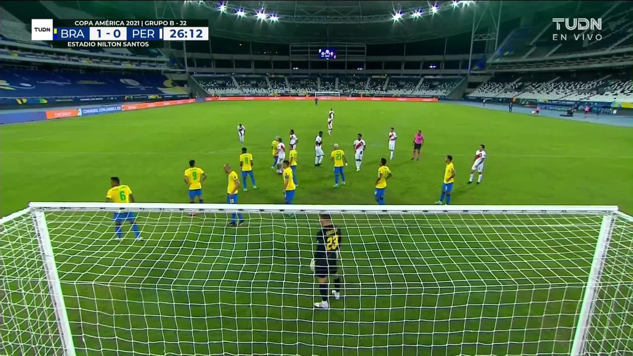 ¡TIRO ATAJADO! disparo por Aldo Corzo.