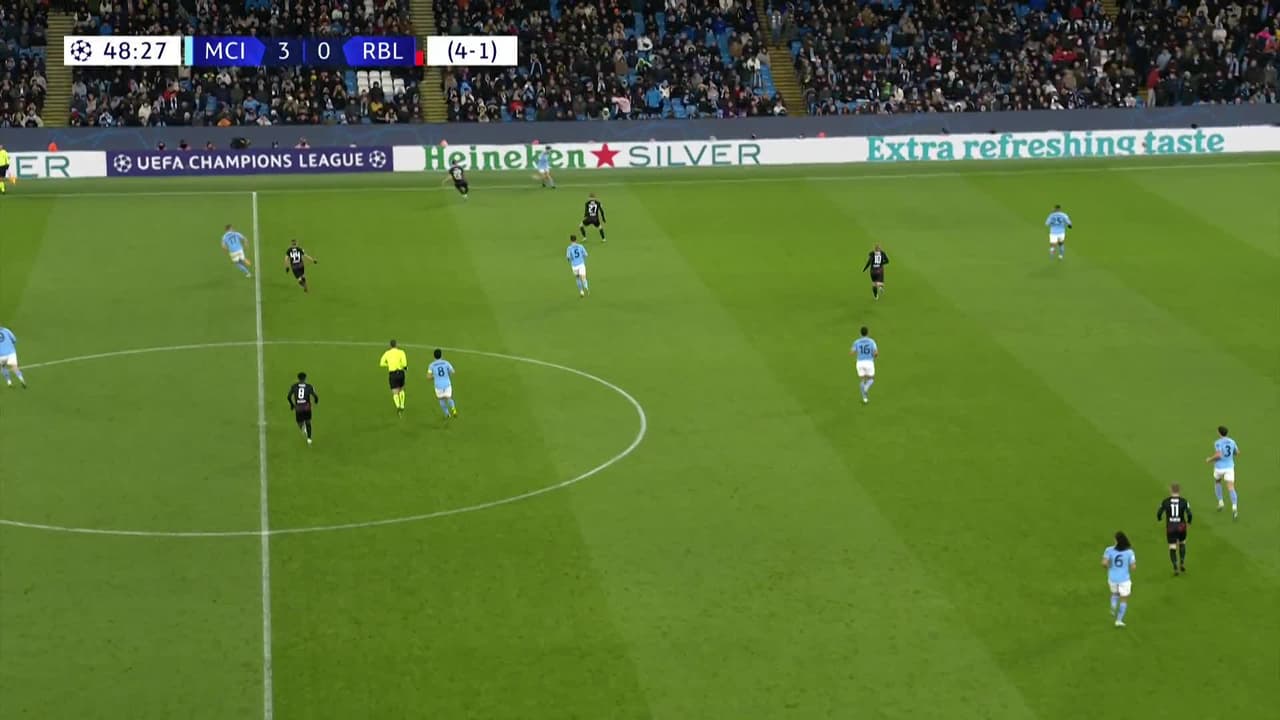 ¡GOL!  anota para Manchester City. Ilkay Gündogan