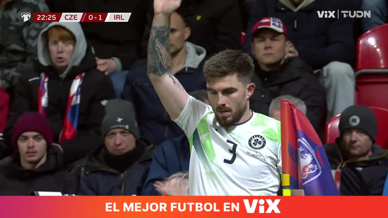 Irlanda amplía la ventaja: autogol de Kovar pone el 0-2