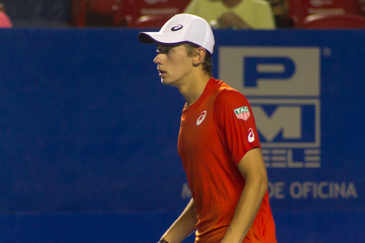 Y aunque el australiano tuvo sus buenos momentos, compientodo codo a codo con el alemán, tuvo dos momentos álgidos en el partido: dos quiebres en puntos clave de cada set.