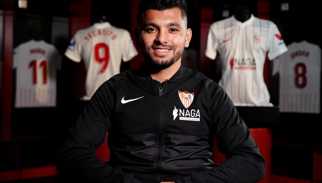 Tecatito se fija meta de goles con Sevilla y espera sorprender con el Tri 