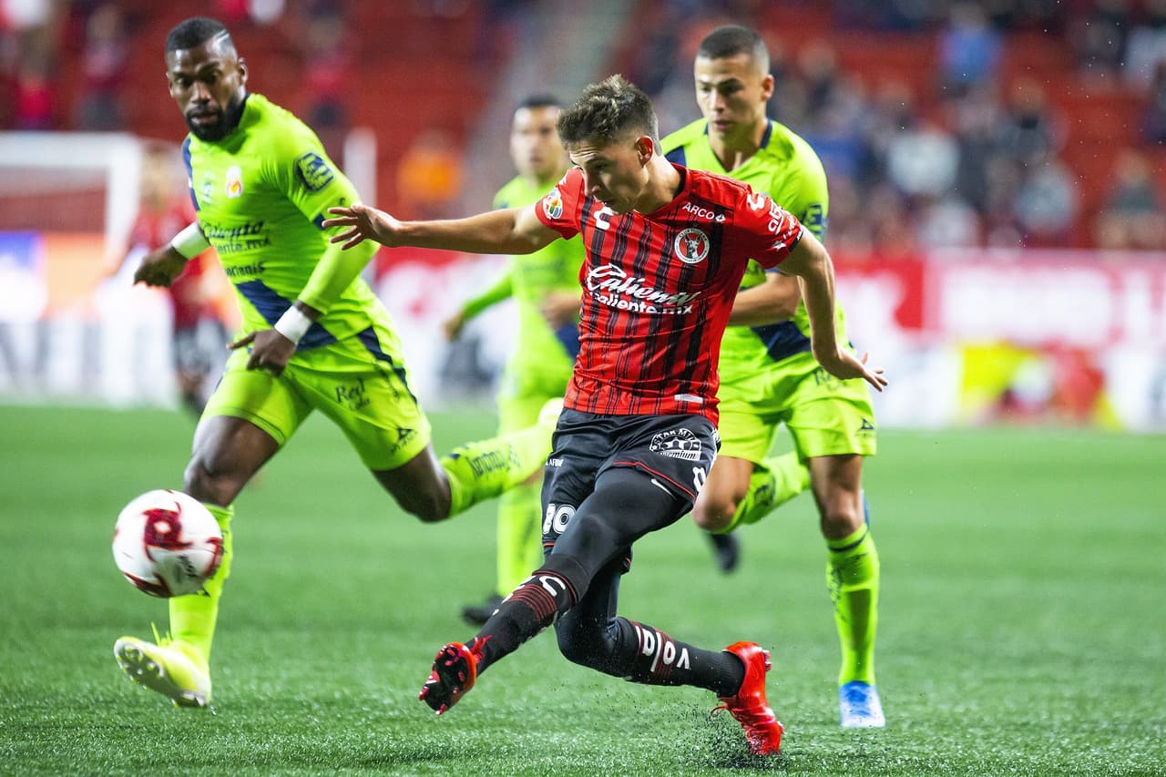 González Pírez (20’) abrió el marcador para los locales. Al 62’ Martín Rodríguez empató el marcador. Colula (78’) hizo el 2-1 y al 82’, Erick Torres puso el 3-1 final por la vía penal. La vuelta se jugará el 18 de febrero.
