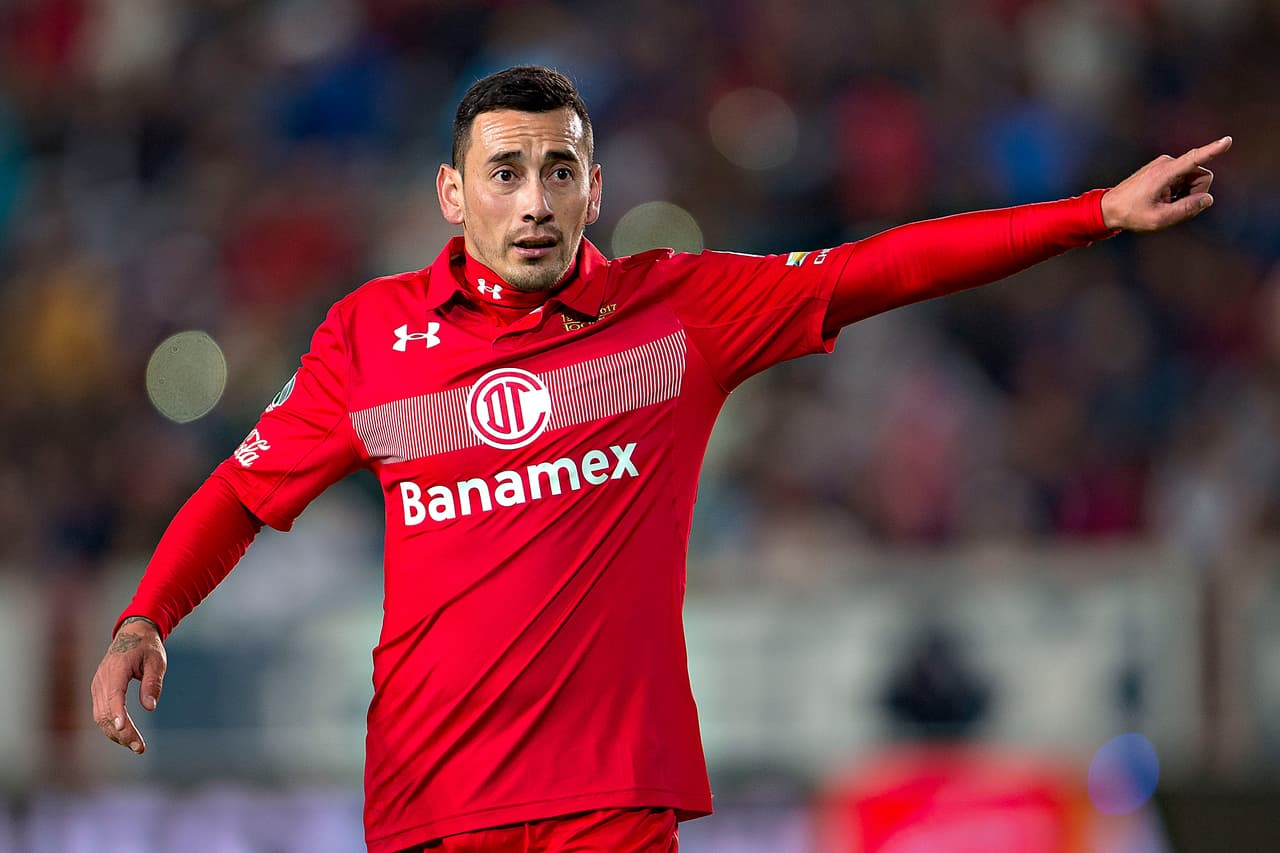 "El Sambu" le traía ganas a los Tigres y vaya sí se las cobró toditas
<a href="http://www.univision.com/deportes/futbol/liga-mx/el-sambu-cobro-con-este-golazo-su-venganza-ante-tigres-video#rel" target="_blank">con ese soberbio tiro libre directo para el 1-0 definitivo</a>.