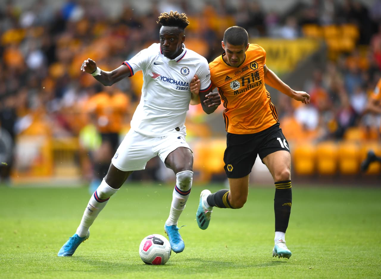 Chelsea venció 5-2 a Wolverhampton con hat-trick de Tammy Abraham, que se colocó como líder goleador con 7 tantos. Raúl Jiménez jugó 70' pero no anotó gol.