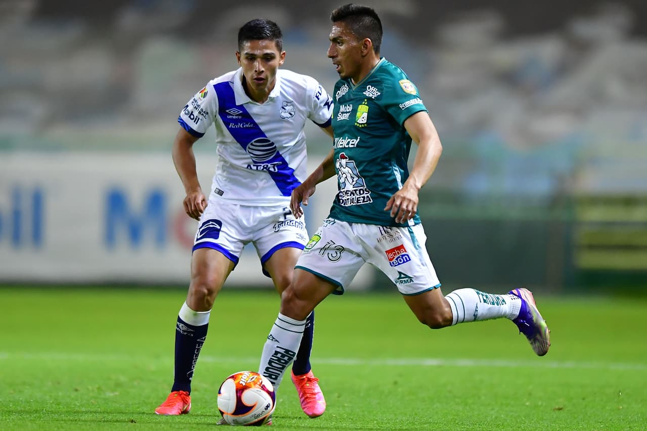 Las anotaciones de Santiago Ormeño al 85' y Daniel Álvarez al 90+5', Puebla consigue una increíble remontada y vence al León 1-2. La franja lleva cuatro partidos sin ver la derrota, de los cuáles tres han sido victorias. León se queda en la posición número 15 del torneo con 7 puntos.