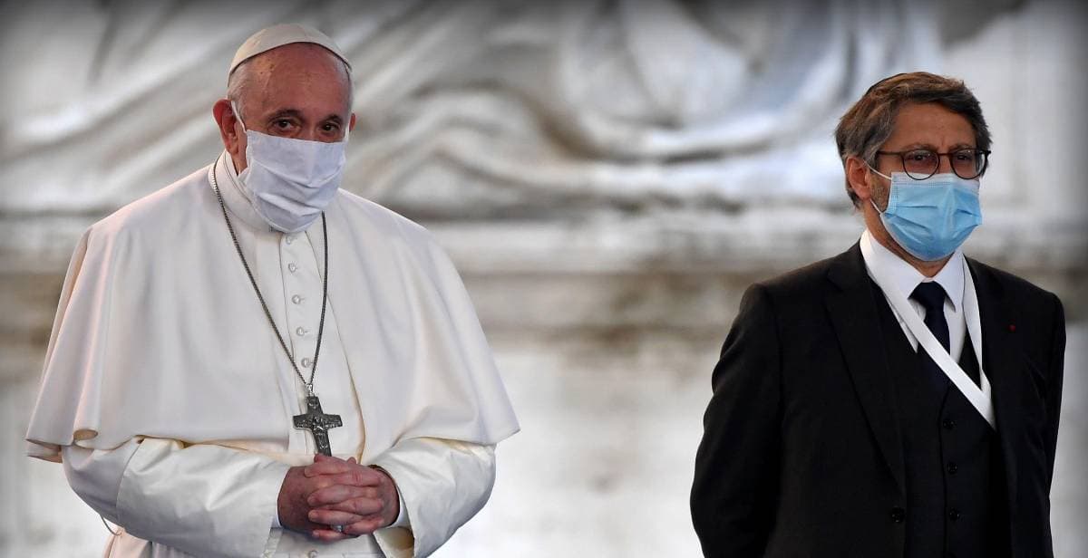 Jugadores de la NBA visitan al Papa para hablar de justicia social