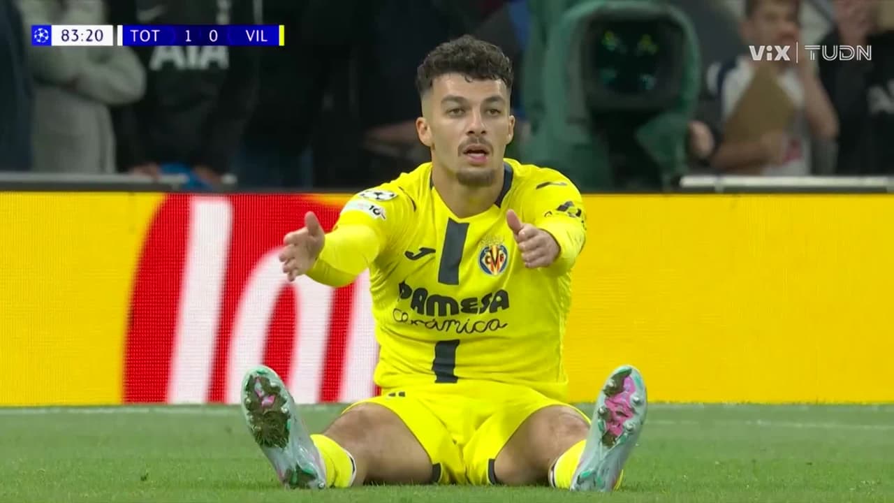 ¡Ya es personal! Sin penal ni roja y Villarreal se va contra el árbitro