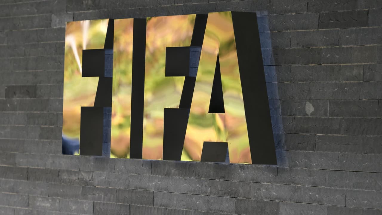  Un giro surrealista en el FifaGate: cantante de los Jonas Brothers será testigo 