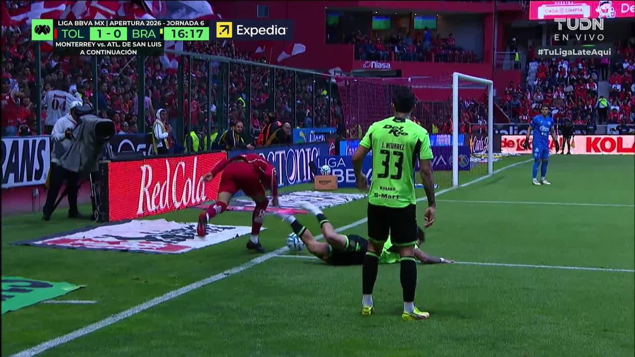 ¡GOL!  anota para Toluca. Oswaldo Virgen